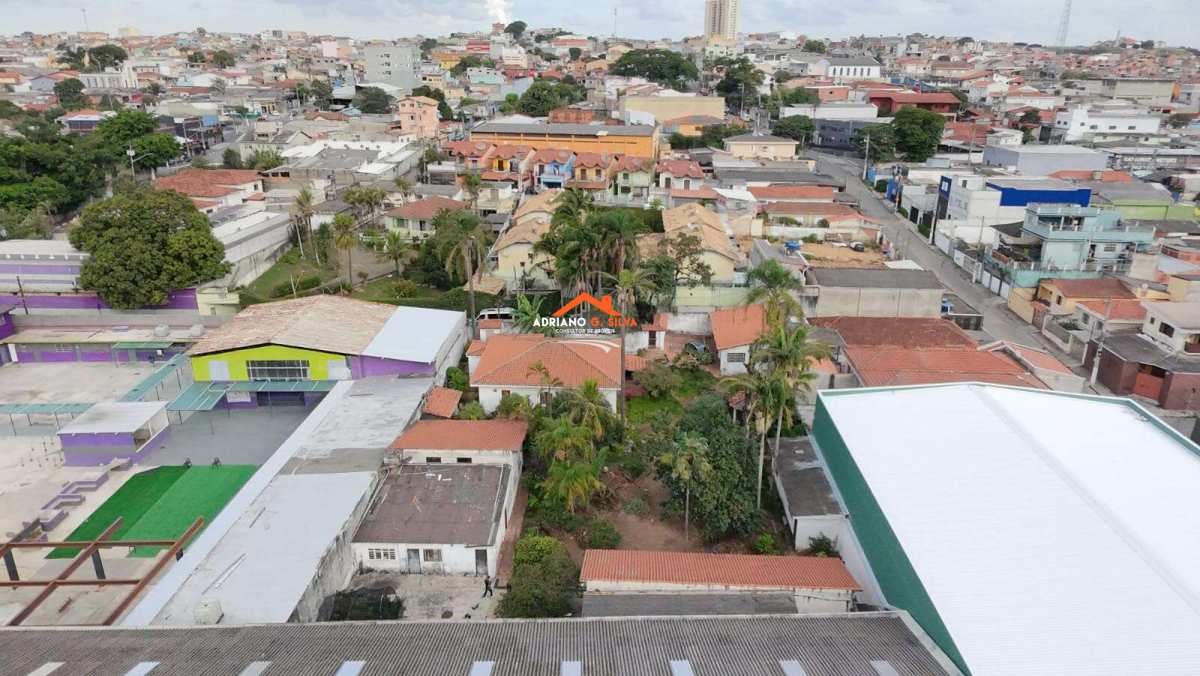 Terreno em zoneamento misto - ADRIANO CONSULTOR DE IMÓVEIS