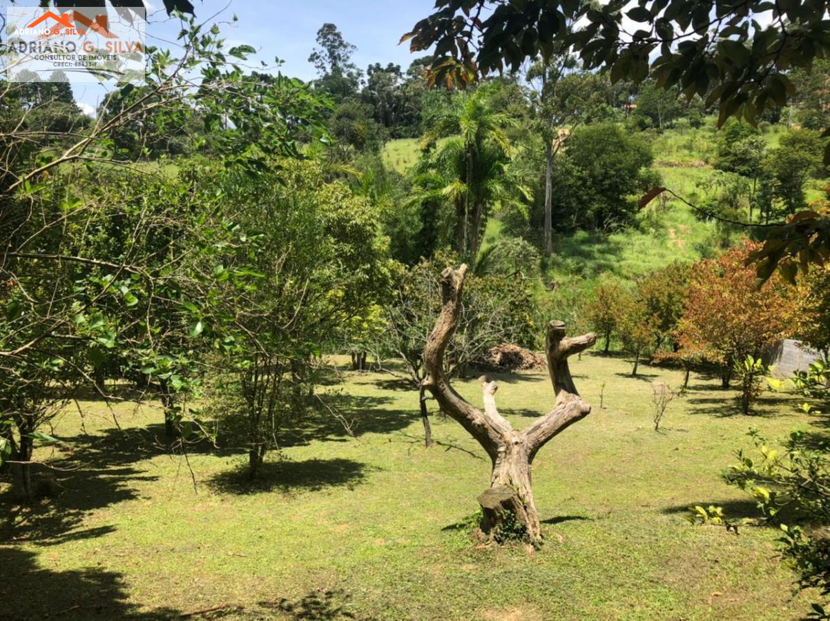Chácara para Venda em Embu das Artes / SP no bairro RESSACA - ADRIANO CONSULTOR DE IMÓVEIS