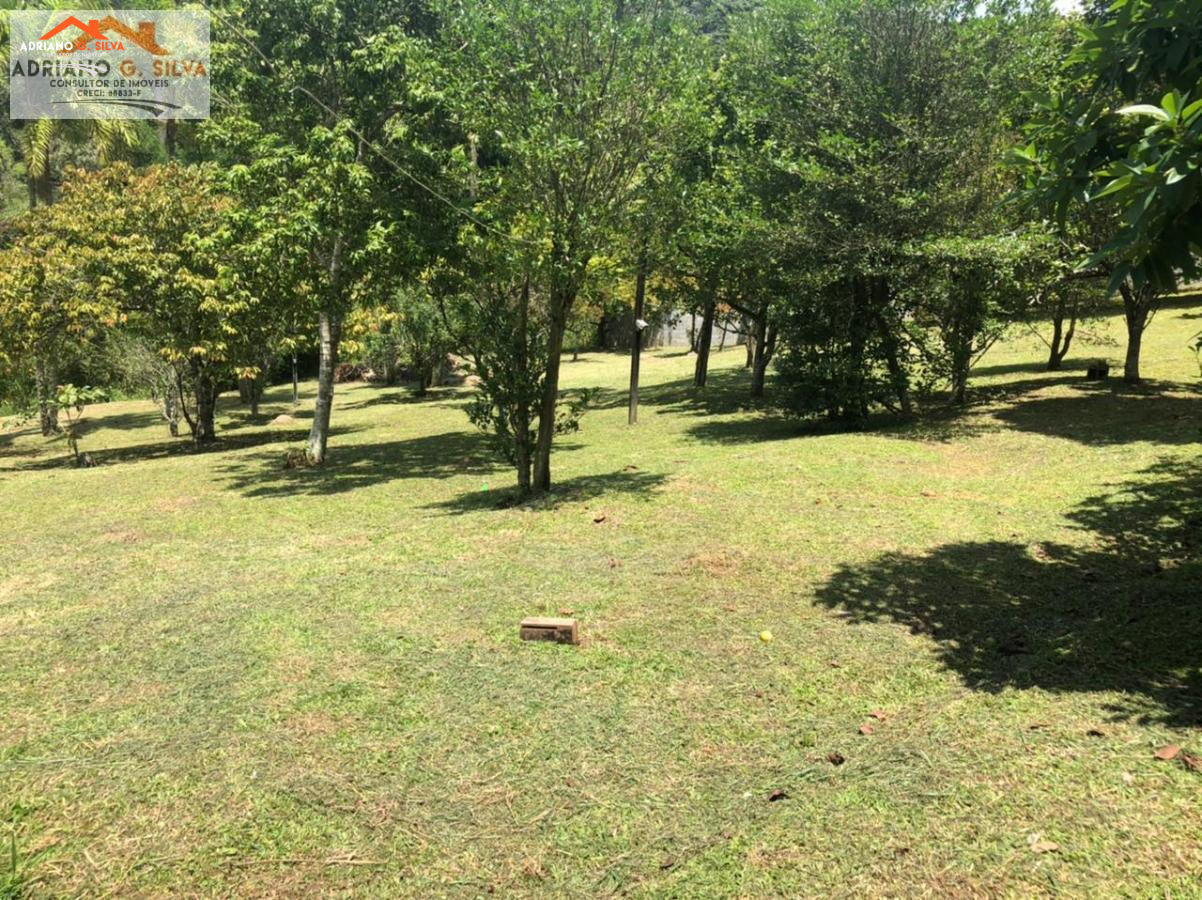 Chácara para Venda em Embu das Artes / SP no bairro RESSACA - ADRIANO CONSULTOR DE IMÓVEIS