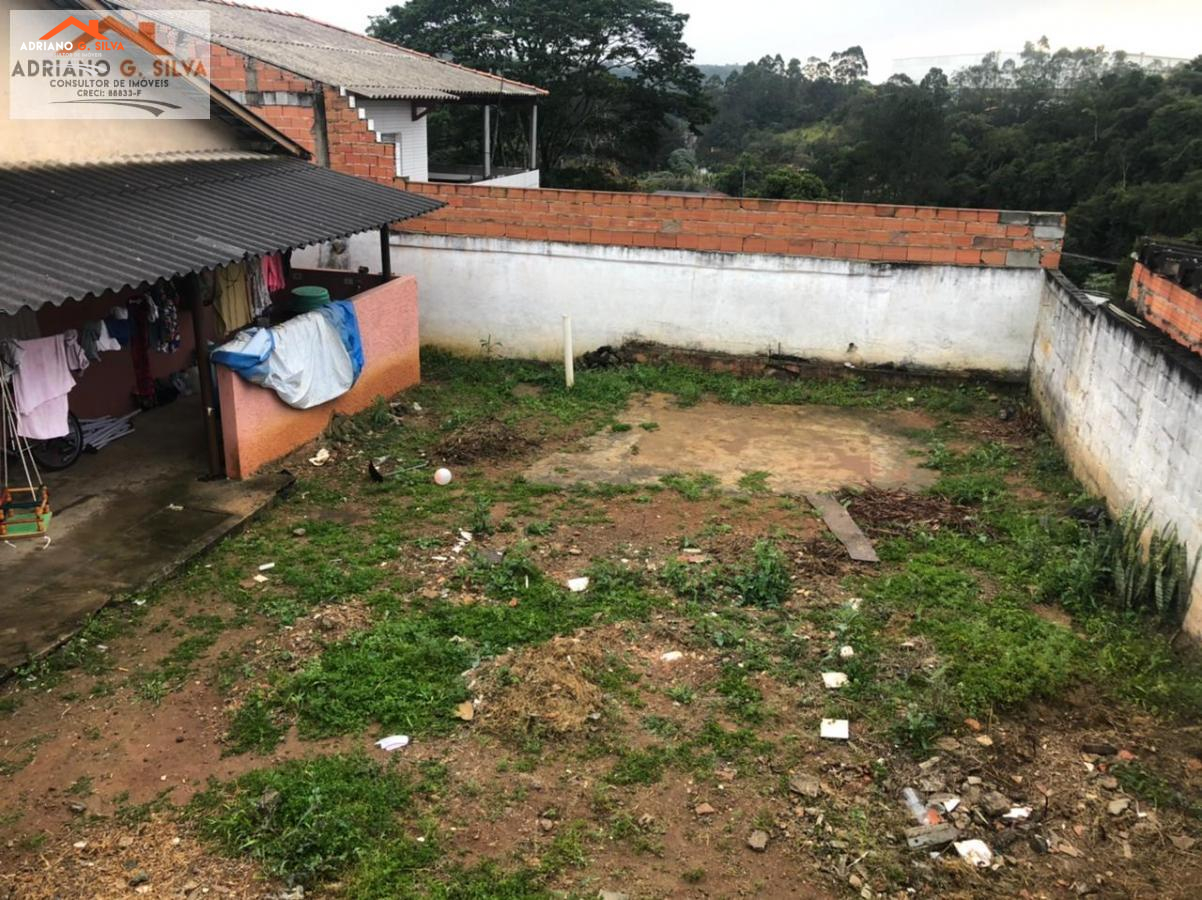 Casa para Venda em Embu das Artes / SP no bairro ITATUBA - ADRIANO CONSULTOR DE IMÓVEIS
