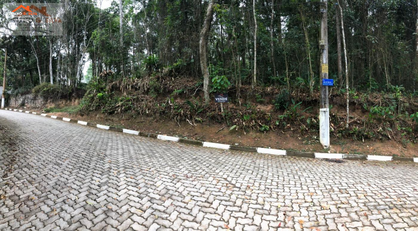 Terreno em Condomínio para Venda em Embu das Artes / SP no bairro EMBU COLONIAL - ADRIANO CONSULTOR DE IMÓVEIS