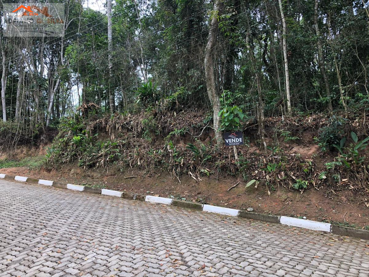Terreno em Condomínio para Venda em Embu das Artes / SP no bairro EMBU COLONIAL - ADRIANO CONSULTOR DE IMÓVEIS