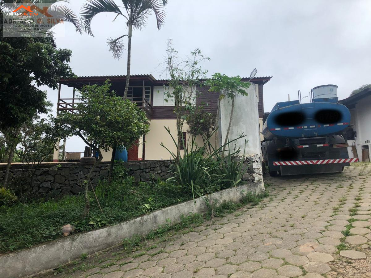 Casa para Locação em Embu das Artes / SP no bairro JARDIM SANTA RITA - ADRIANO CONSULTOR DE IMÓVEIS