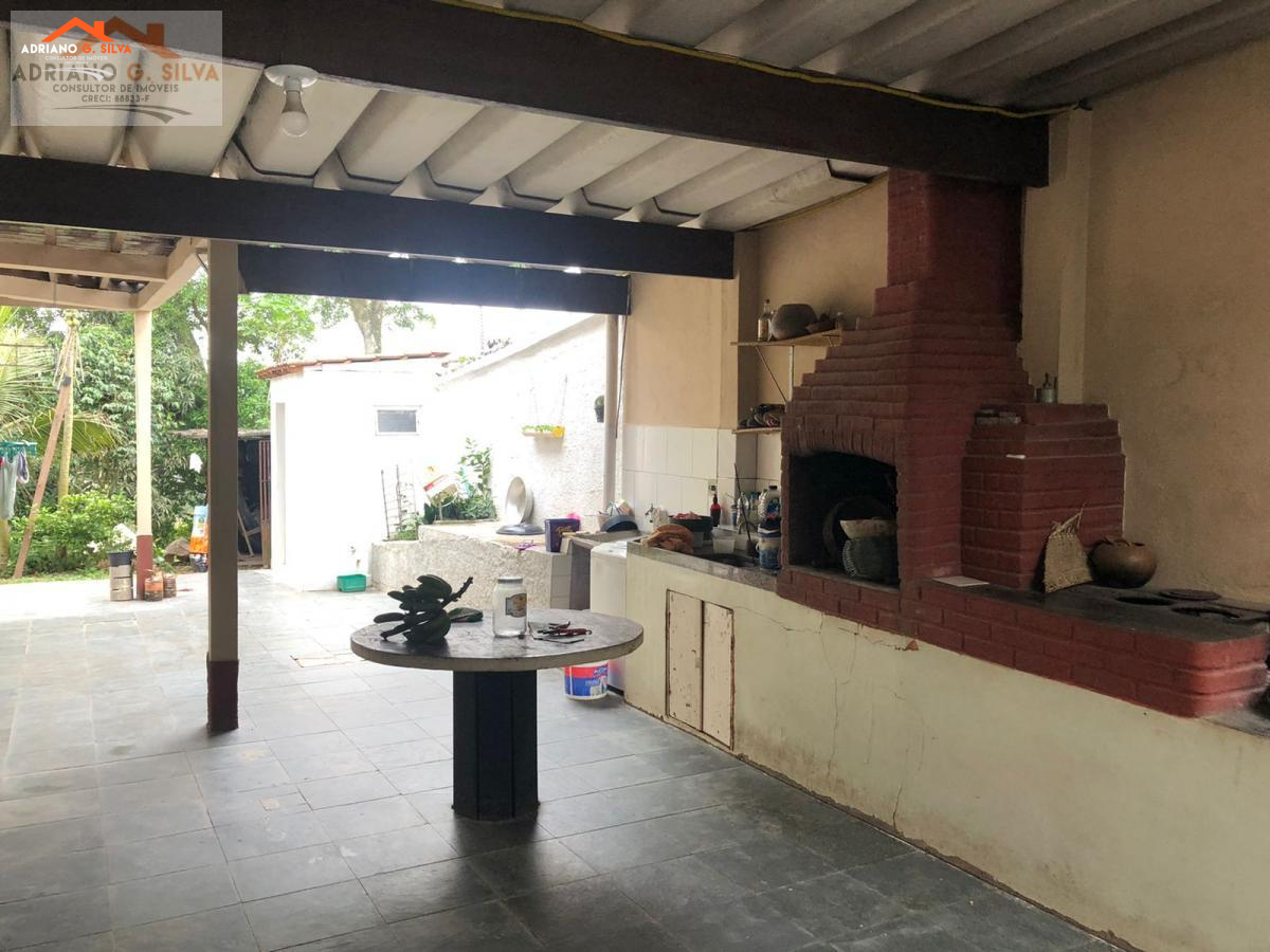 Casa para Locação em Embu das Artes / SP no bairro JARDIM SANTA RITA - ADRIANO CONSULTOR DE IMÓVEIS