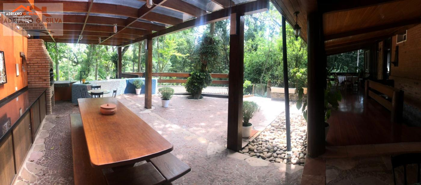 Casa em Condomínio para Venda em Embu das Artes / SP no bairro CHÁCARAS EMBU COLONIAL - ADRIANO CONSULTOR DE IMÓVEIS