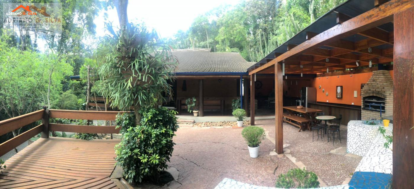 Casa em Condomínio para Venda em Embu das Artes / SP no bairro CHÁCARAS EMBU COLONIAL - ADRIANO CONSULTOR DE IMÓVEIS