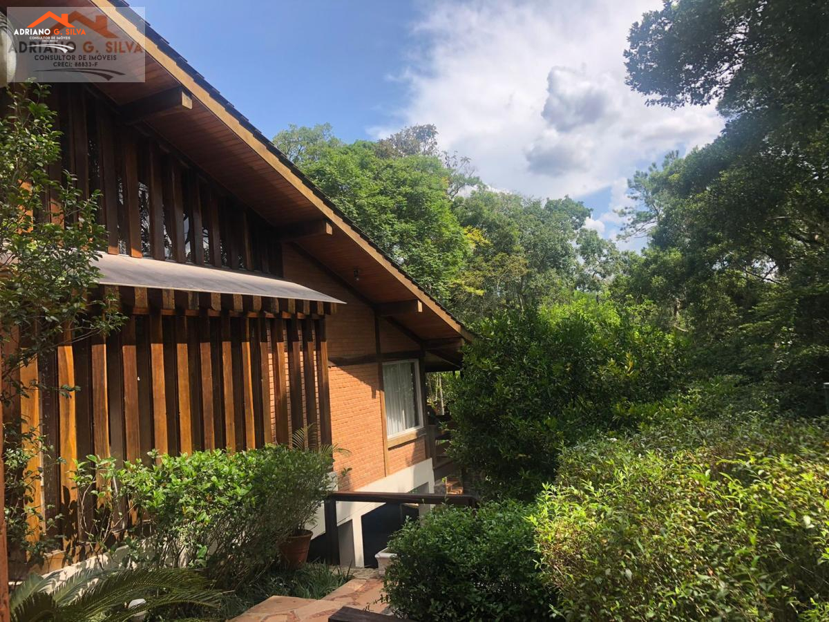 Casa em Condomínio para Venda em Embu das Artes / SP no bairro CHÁCARAS EMBU COLONIAL - ADRIANO CONSULTOR DE IMÓVEIS