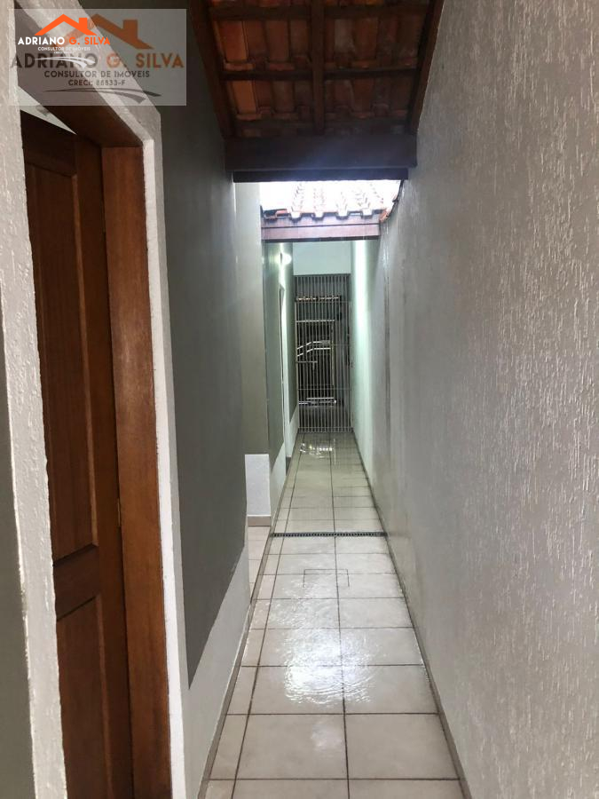 Casa para Venda em Taboão da Serra / SP no bairro NUCLEO RESIDENCIAL ISABELA - ADRIANO CONSULTOR DE IMÓVEIS