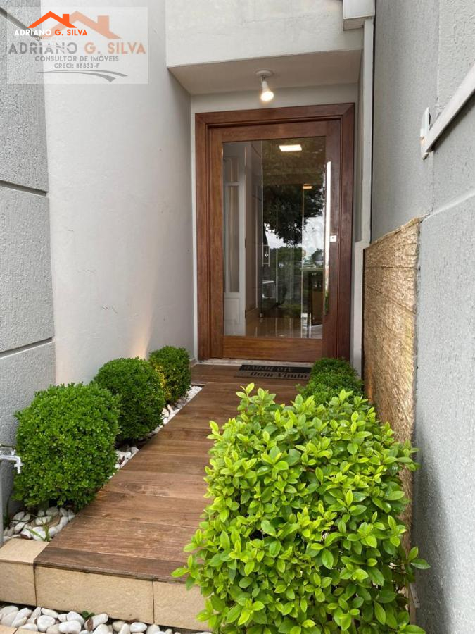 Casa para Venda em Embu das Artes / SP no bairro CERCADO GRANDE - ADRIANO CONSULTOR DE IMÓVEIS