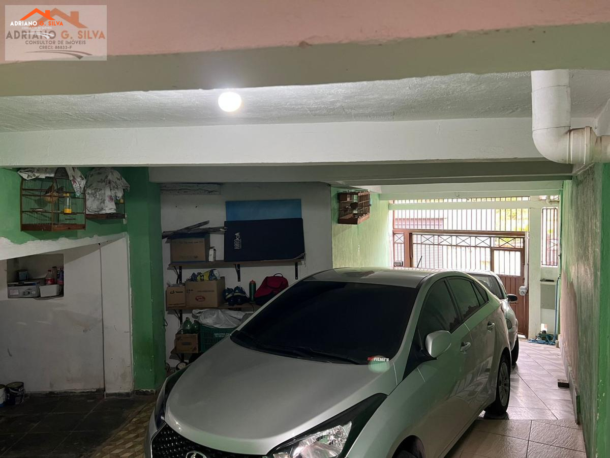 Casa para Venda em Embu das Artes / SP no bairro JARDIM MAGALI - ADRIANO CONSULTOR DE IMÓVEIS