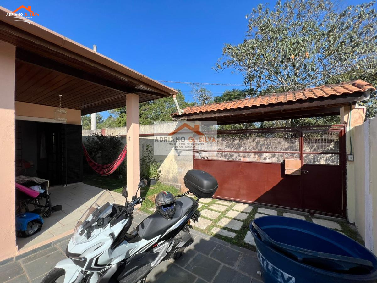 Casa para Venda em Embu das Artes / SP no bairro RESSACA - ADRIANO CONSULTOR DE IMÓVEIS