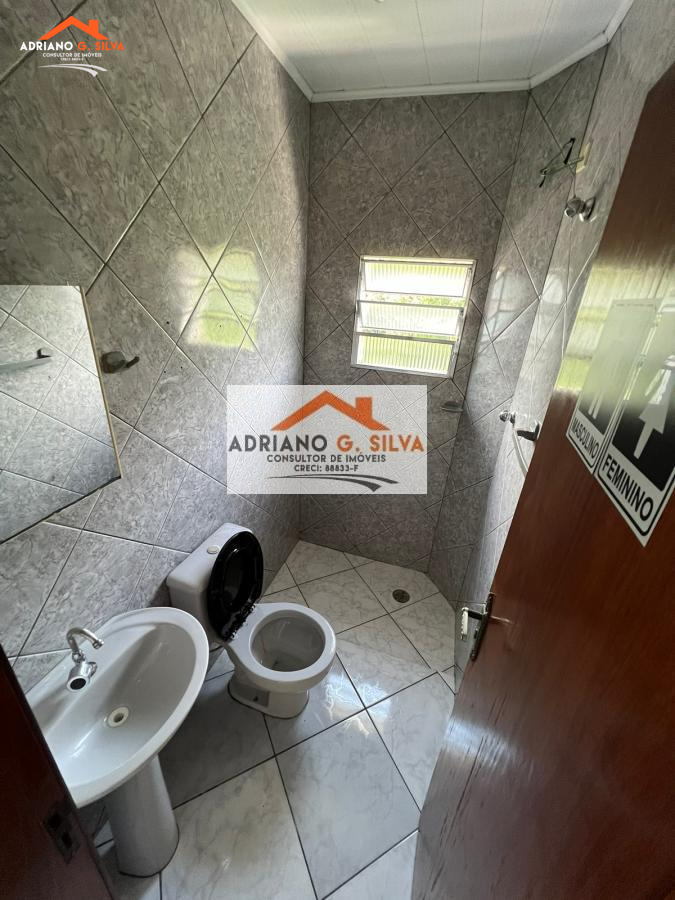 Sala Comercial para Locação em Embu das Artes / SP no bairro CENTRO DE EMBU DAS ARTES - ADRIANO CONSULTOR DE IMÓVEIS