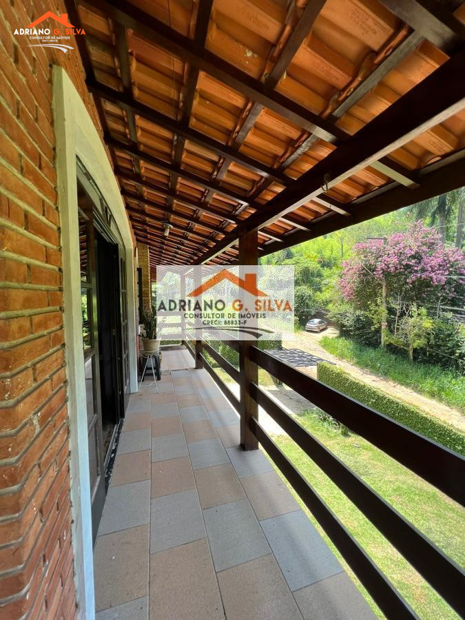 Casa para Venda em Embu das Artes / SP no bairro CHÁCARAS ANA LÚCIA - ADRIANO CONSULTOR DE IMÓVEIS