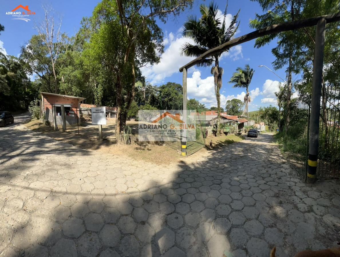 Casa para Venda em Embu das Artes / SP no bairro FAZENDA ATALAIA - ADRIANO CONSULTOR DE IMÓVEIS