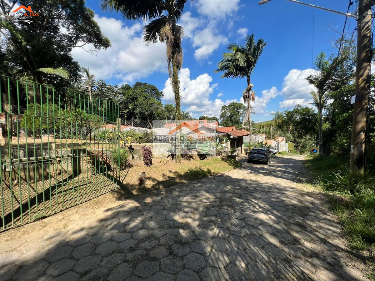 Casa para Venda em Embu das Artes / SP no bairro FAZENDA ATALAIA - ADRIANO CONSULTOR DE IMÓVEIS