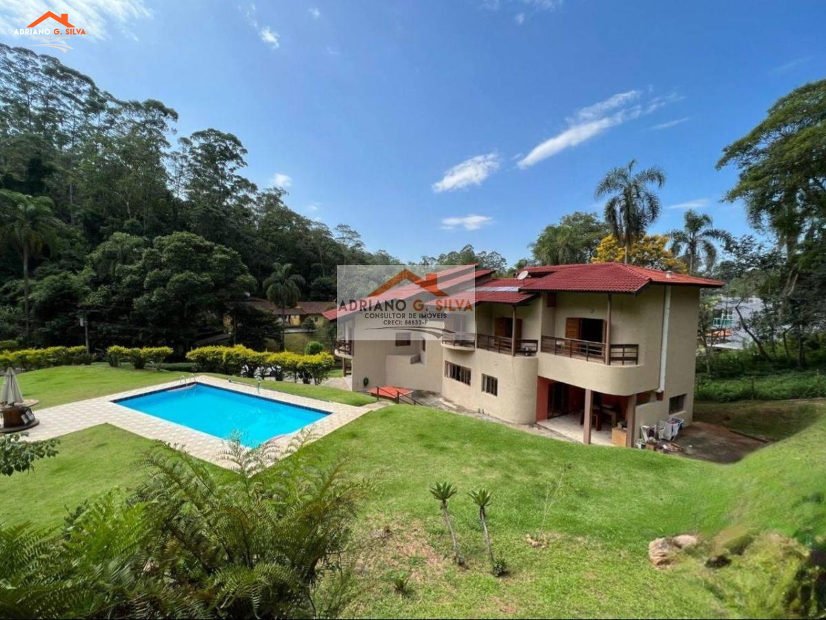 Casa em Condomínio para Venda em Embu das Artes / SP no bairro JARDIM ITATIAIA - ADRIANO CONSULTOR DE IMÓVEIS