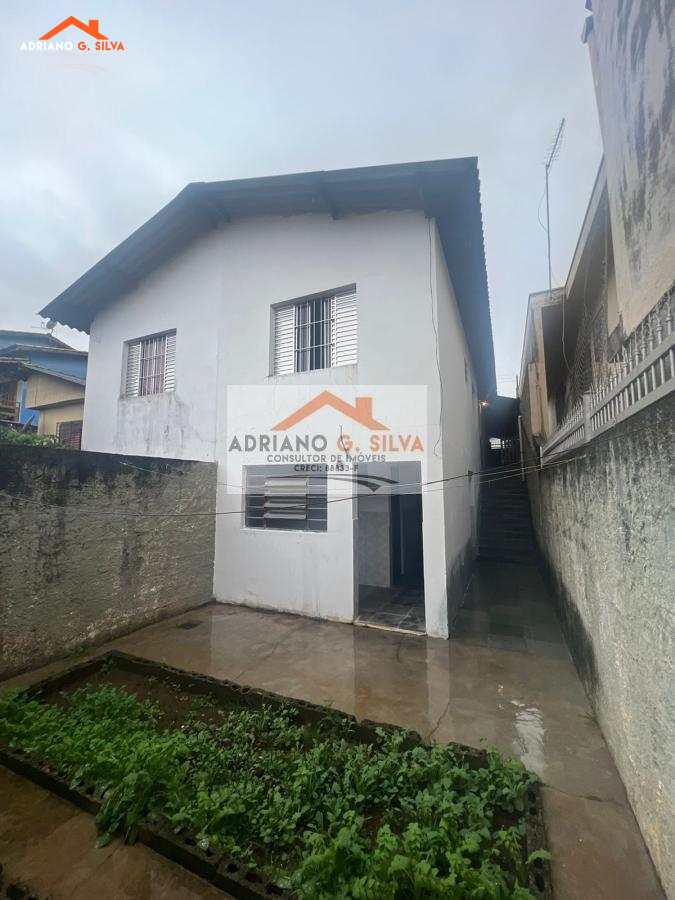 Casa para Locação em Embu das Artes / SP no bairro JARDIM PINHEIRINHO - ADRIANO CONSULTOR DE IMÓVEIS