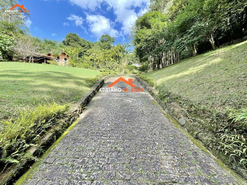 Casa em Condomínio para Venda em Embu das Artes / SP no bairro MOINHO VELHO - ADRIANO CONSULTOR DE IMÓVEIS