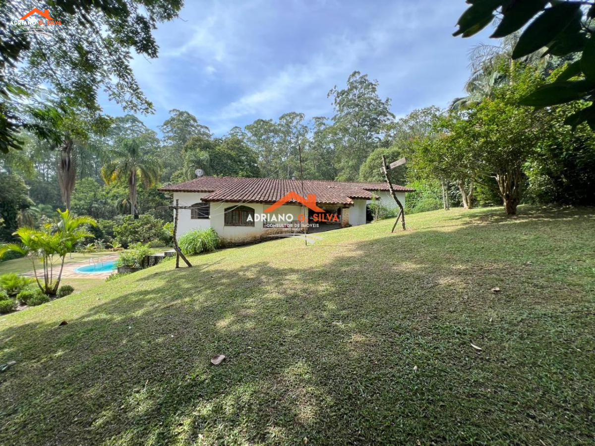 Casa em Condomínio para Venda em Embu das Artes / SP no bairro ITATUBA - ADRIANO CONSULTOR DE IMÓVEIS