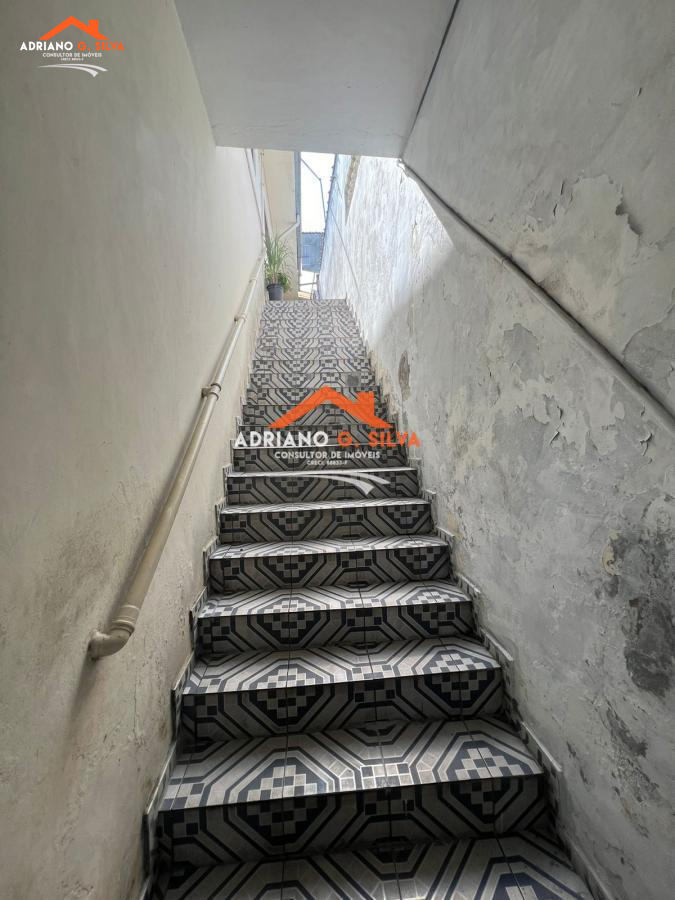 Casa para Venda em Embu das Artes / SP no bairro ENGENHO VELHO - ADRIANO CONSULTOR DE IMÓVEIS