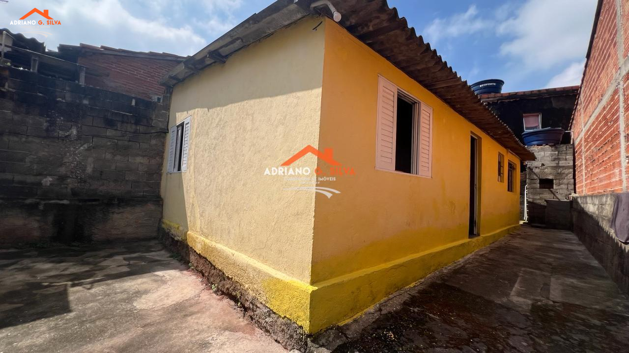 Casa para Venda em Embu das Artes / SP no bairro JARDIM PINHEIRINHO - ADRIANO CONSULTOR DE IMÓVEIS