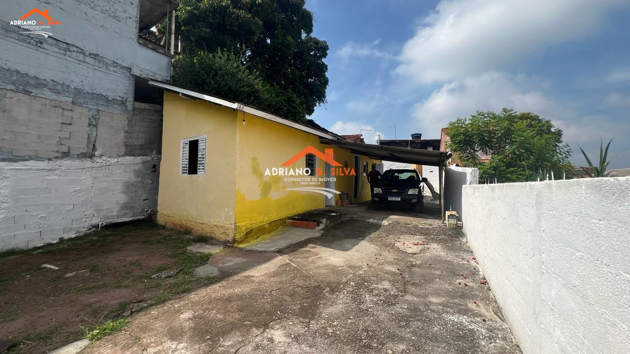Casa para Venda em Embu das Artes / SP no bairro JARDIM PINHEIRINHO - ADRIANO CONSULTOR DE IMÓVEIS