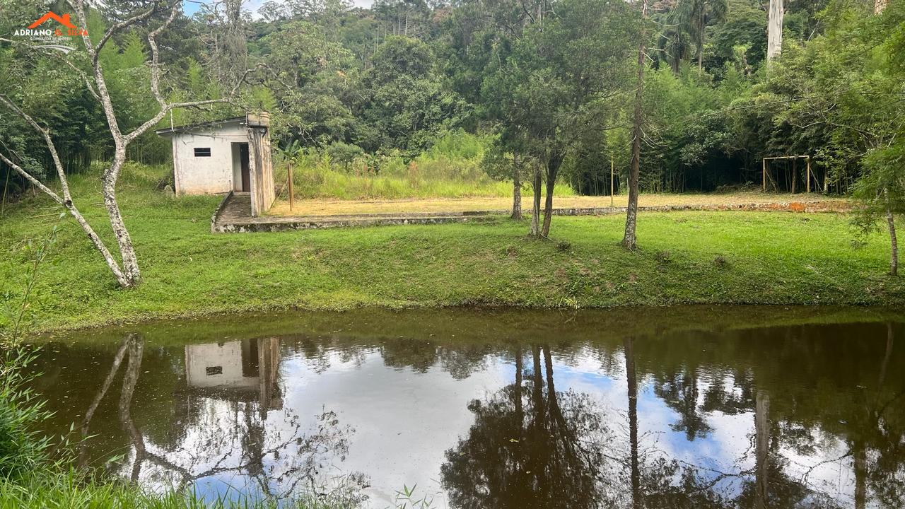 Sítio para Venda em Embu das Artes / SP no bairro ITATUBA - ADRIANO CONSULTOR DE IMÓVEIS