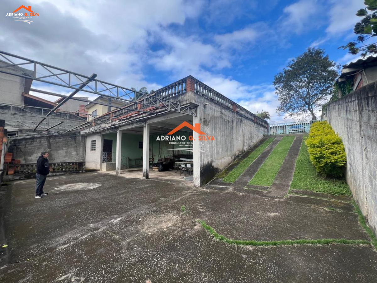 Casa para Venda em Embu das Artes / SP no bairro JARDIM MAGALI - ADRIANO CONSULTOR DE IMÓVEIS