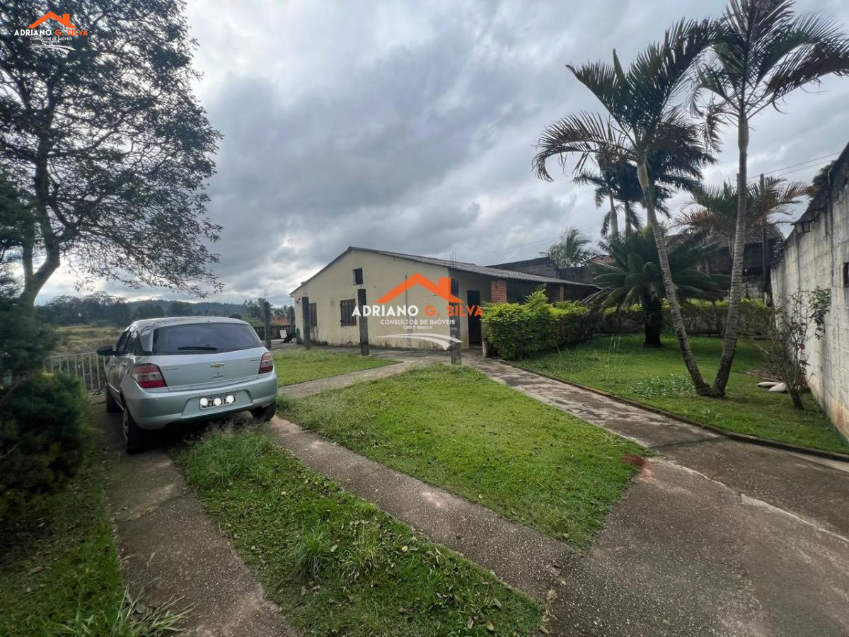 Casa para Venda em Embu das Artes / SP no bairro JARDIM MAGALI - ADRIANO CONSULTOR DE IMÓVEIS