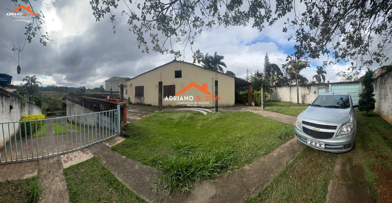 Casa para Venda em Embu das Artes / SP no bairro JARDIM MAGALI - ADRIANO CONSULTOR DE IMÓVEIS