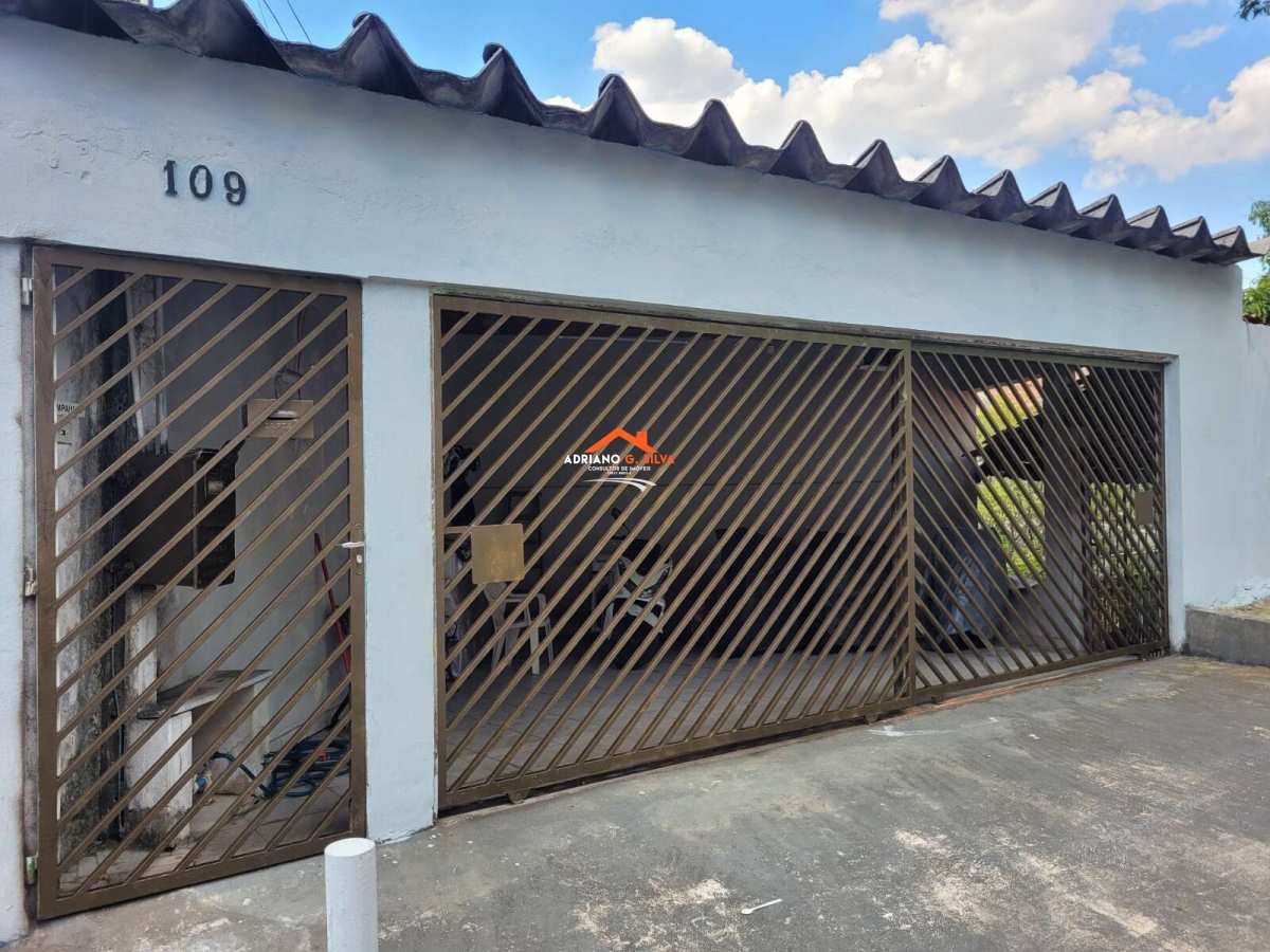 Casa à venda em Embu das Artes, Jardim Santo Eduardo, com 3 quartos, 282,40m² - ADRIANO CONSULTOR DE IMÓVEIS