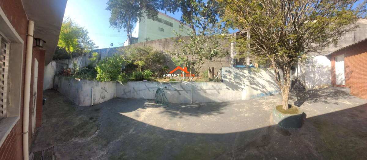 Casa à venda em Embu das Artes, Jardim Santo Eduardo, com 3 quartos, 282,40m²