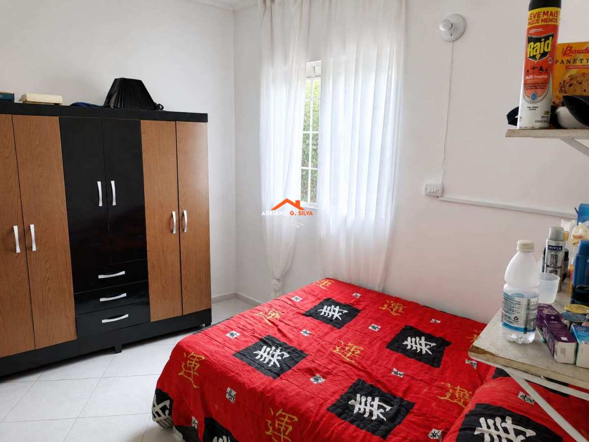 Casa à venda em Embu das Artes, Jardim Santo Eduardo, com 3 quartos, 282,40m²