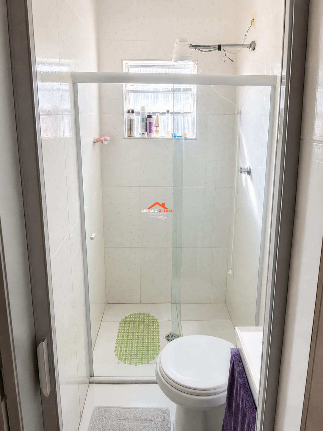 Casa à venda em Embu das Artes, Jardim Santo Eduardo, com 3 quartos, 282,40m²