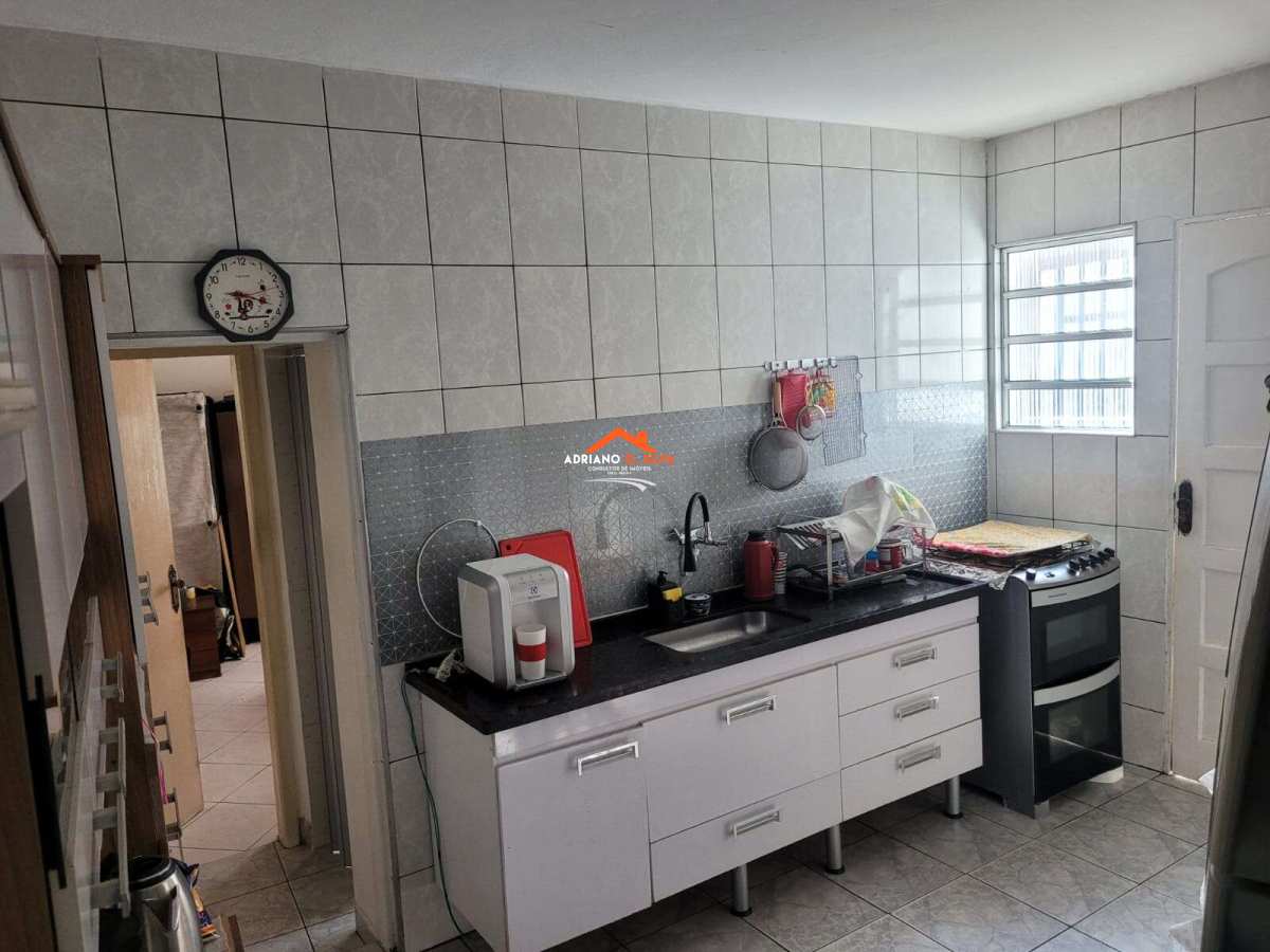 Casa à venda em Embu das Artes, Jardim Santo Eduardo, com 3 quartos, 282,40m²