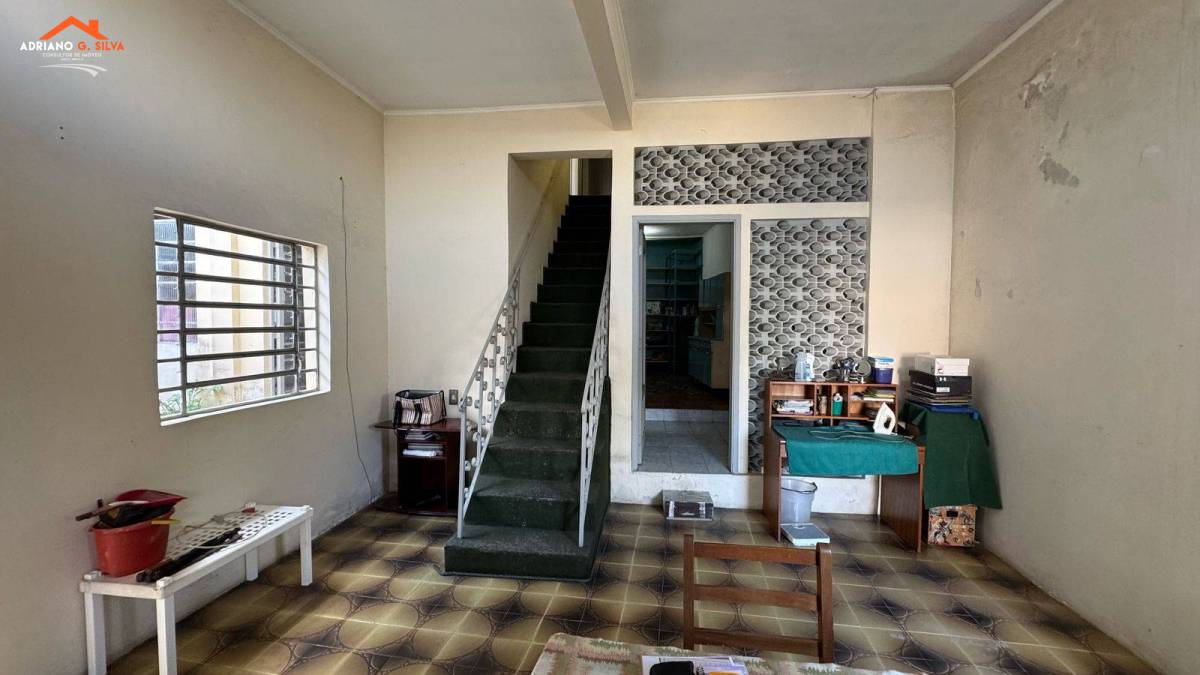 Casa à venda em Embu das Artes, Centro, 240,00m² - ADRIANO CONSULTOR DE IMÓVEIS