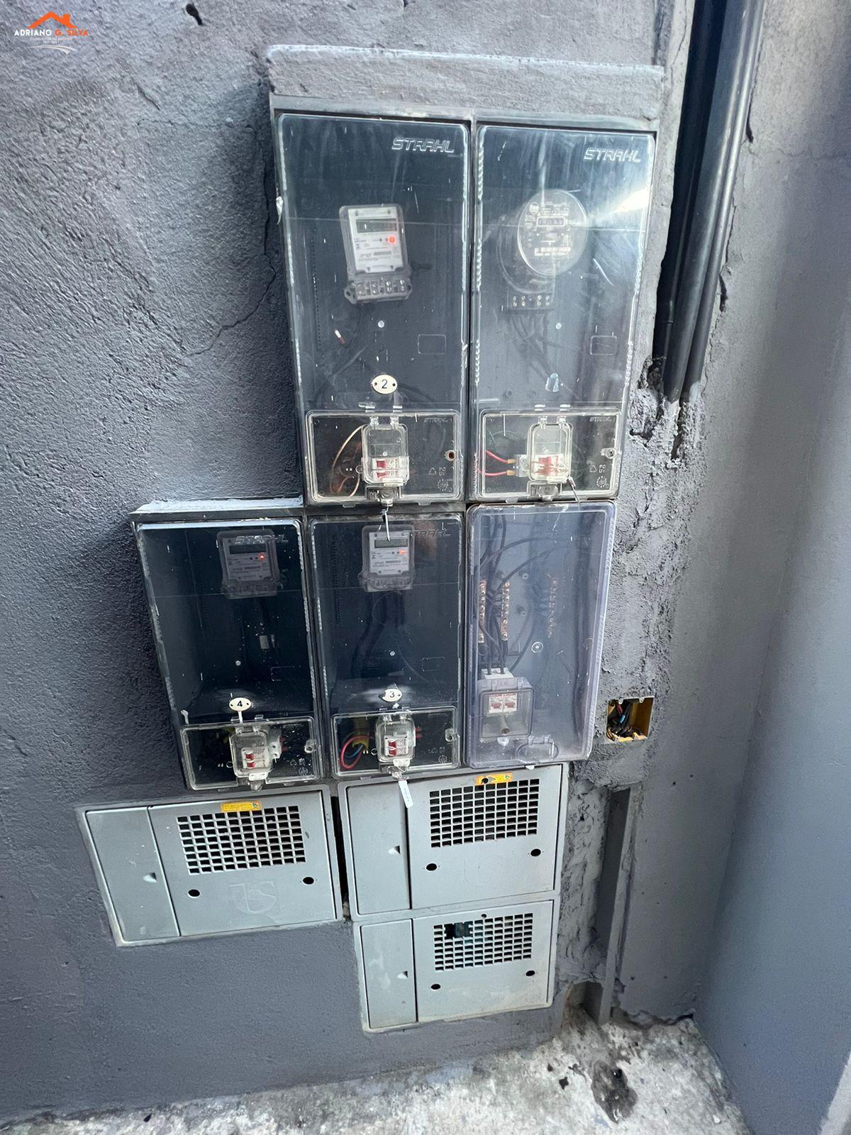 Casa, 150,00m², à venda em Embu das Artes, Jardim Mimas - ADRIANO CONSULTOR DE IMÓVEIS