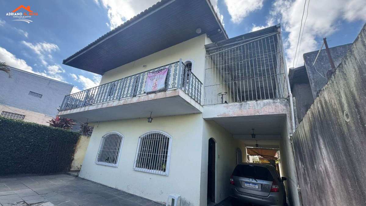 Casa à venda em Embu das Artes, Jardim Novo Embu, com 4 quartos, 250,00m² - ADRIANO CONSULTOR DE IMÓVEIS