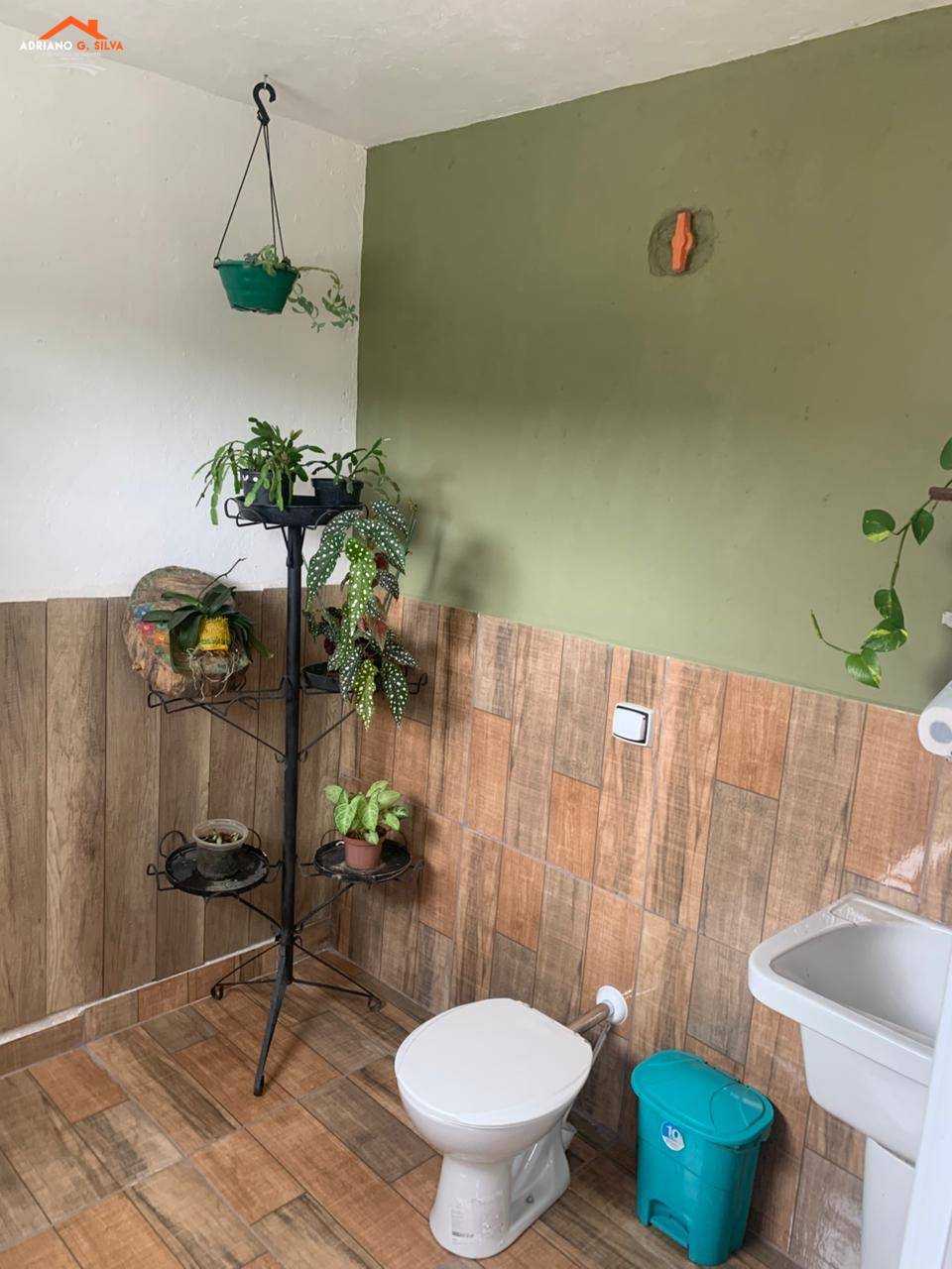 Casa à venda em Embu das Artes, Jardim Novo Embu, 220,00m² - ADRIANO CONSULTOR DE IMÓVEIS