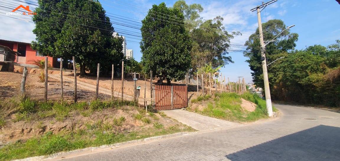Casa à venda em Embu das Artes, Jardim Sílvia, 60,00m² - ADRIANO CONSULTOR DE IMÓVEIS