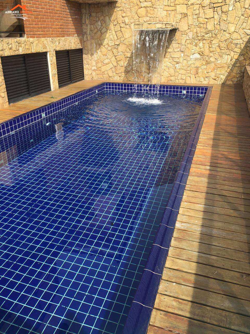 Casa à venda em Embu das Artes, Maria Auxiliadora, com 3 quartos, 440,00m² - ADRIANO CONSULTOR DE IMÓVEIS