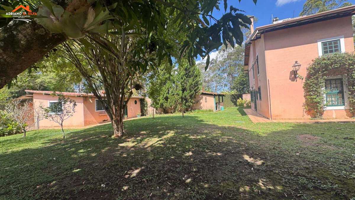 Casa à venda em Embu das Artes, Maria Auxiliadora, com 3 quartos, 458,09m² - ADRIANO CONSULTOR DE IMÓVEIS