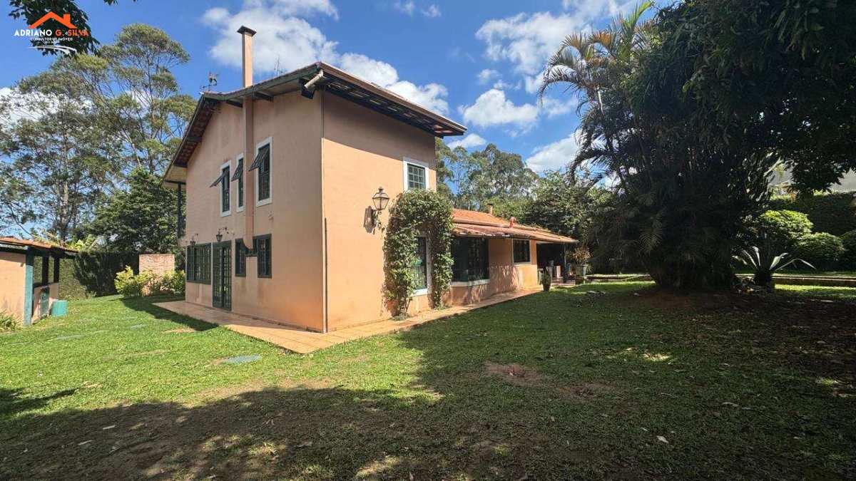 Casa à venda em Embu das Artes, Maria Auxiliadora, com 3 quartos, 458,09m² - ADRIANO CONSULTOR DE IMÓVEIS