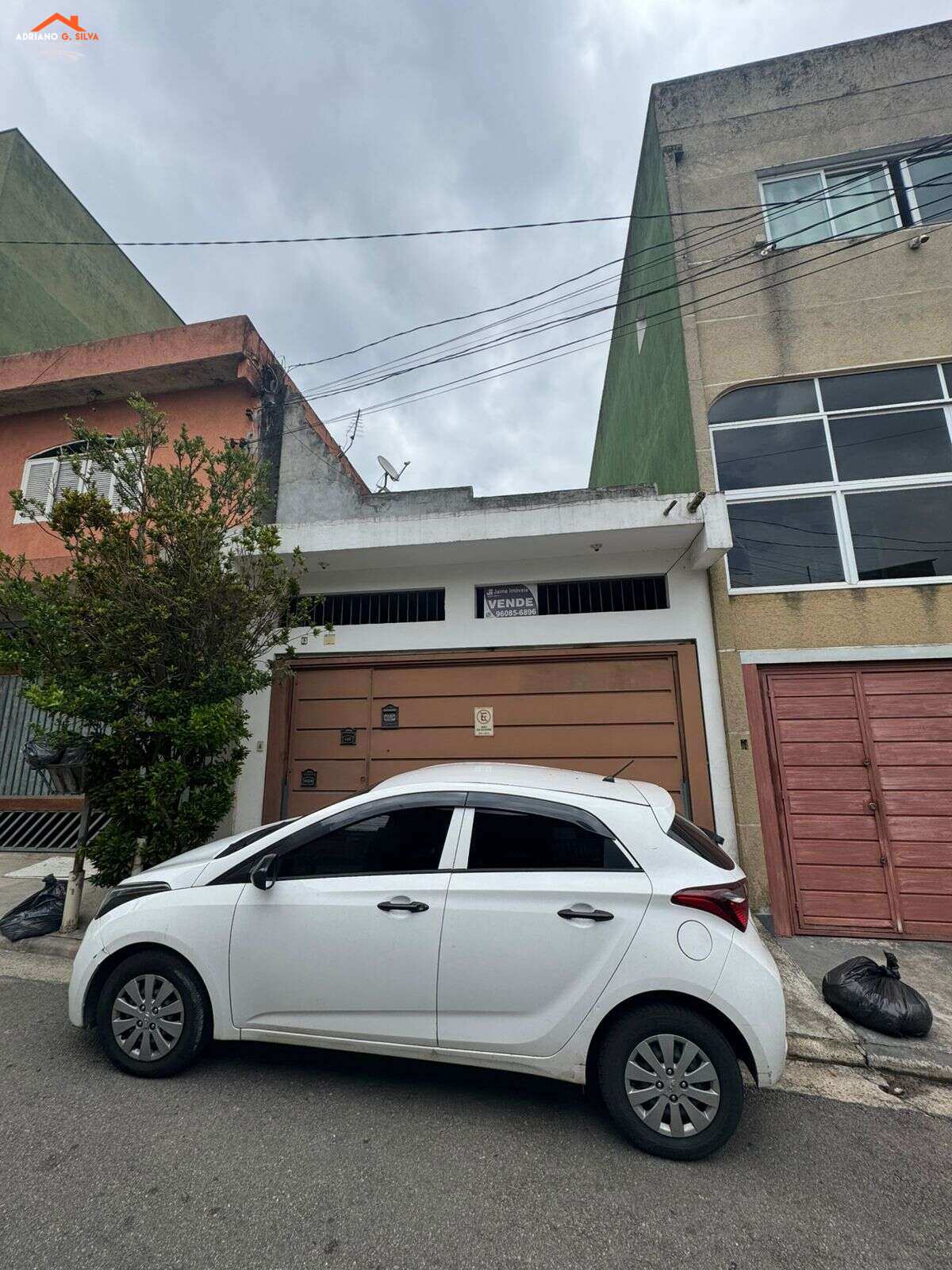 Casa à venda em Embu das Artes, Parque das Chácaras, com 1 quarto, 125,00m²