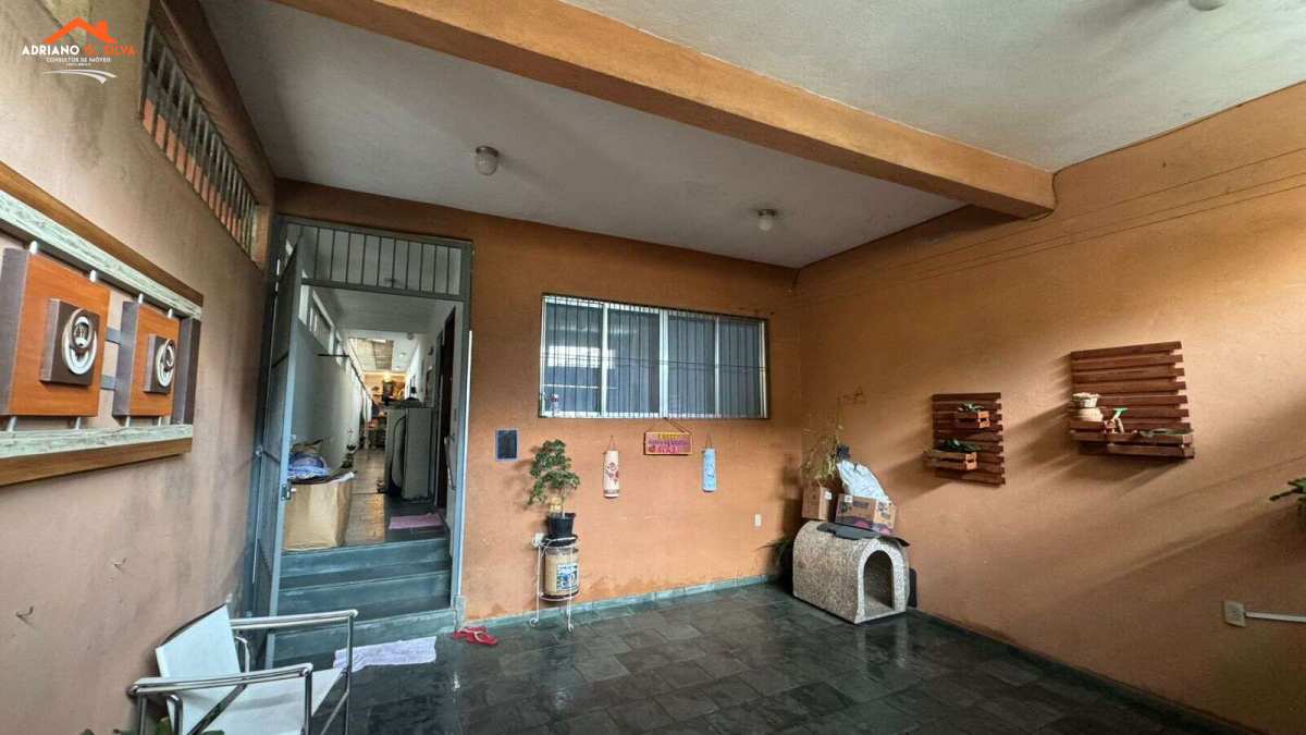 Casa à venda em Embu das Artes, Parque das Chácaras, com 1 quarto, 125,00m² - ADRIANO CONSULTOR DE IMÓVEIS