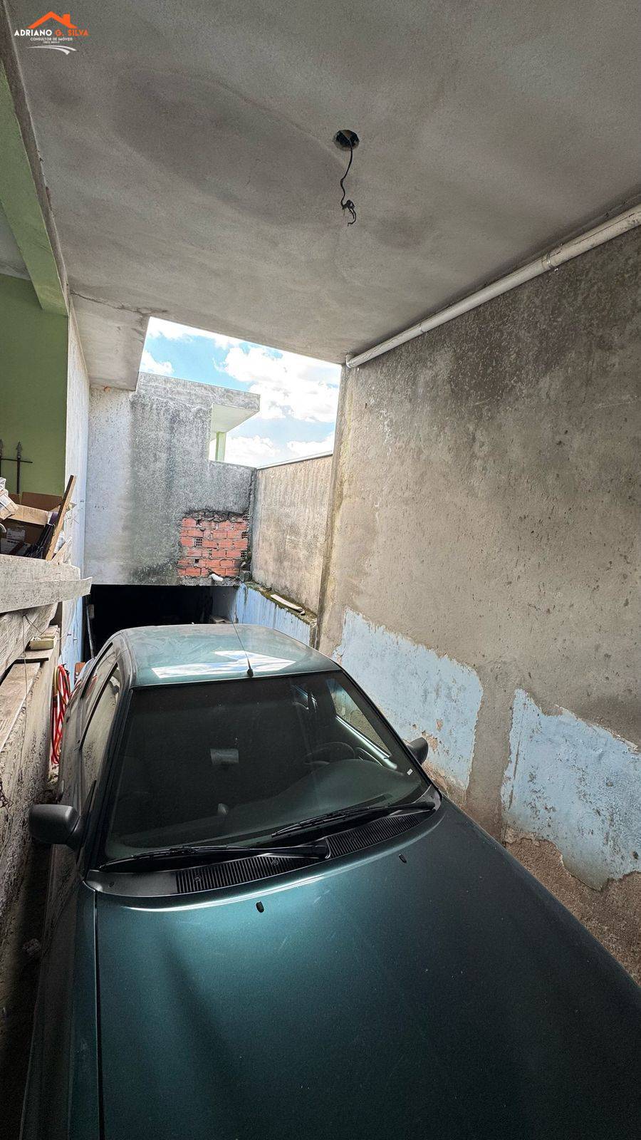 Casa à venda em Embu das Artes, Parque Pirajussara, com 4 quartos, 270,85m² - ADRIANO CONSULTOR DE IMÓVEIS