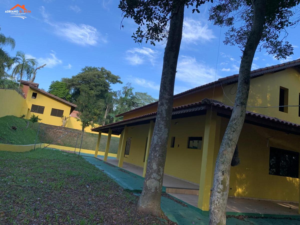 Casa à venda em Embu das Artes, Chácaras Ana Lúcia, com 3 quartos, 329,00m² - ADRIANO CONSULTOR DE IMÓVEIS