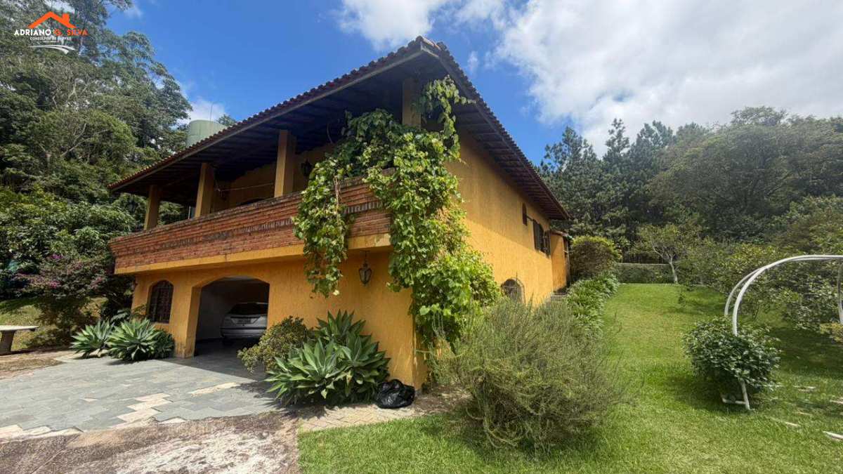 Casa de condomínio à venda em Embu das Artes, com 3 quartos, 360,52m² - ADRIANO CONSULTOR DE IMÓVEIS