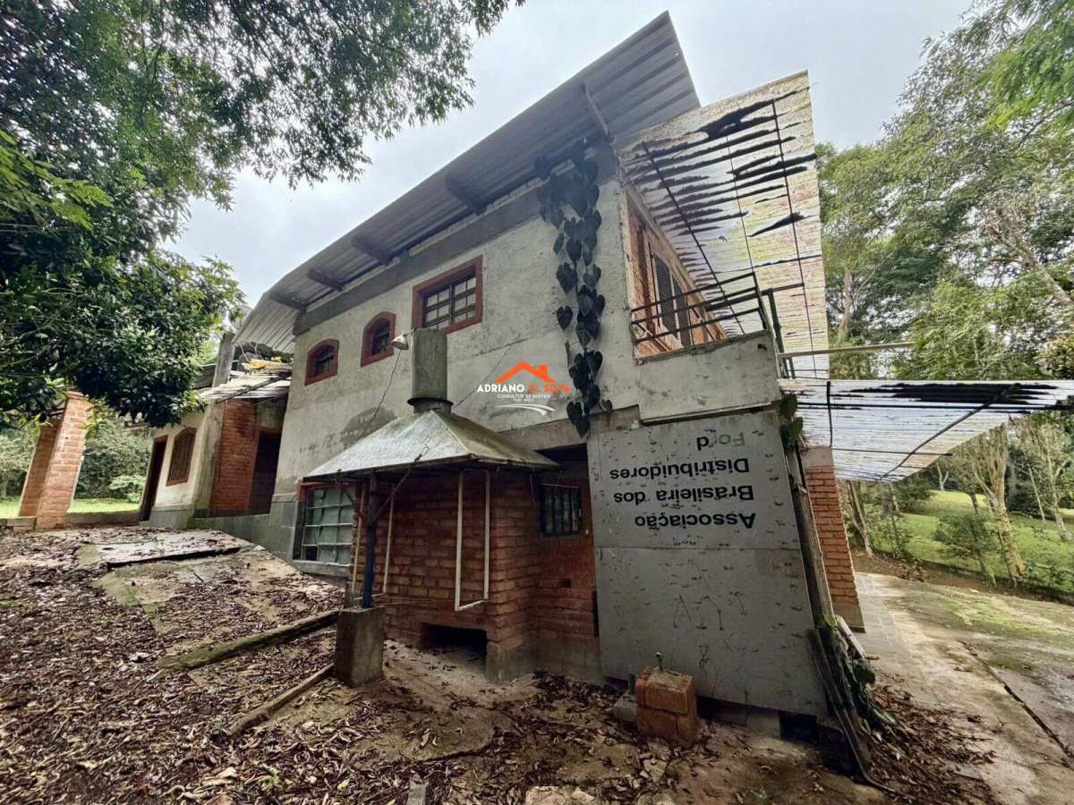 Casa de condomínio à venda em Embu das Artes, Jardim dos Ipês, 200,00m² - ADRIANO CONSULTOR DE IMÓVEIS