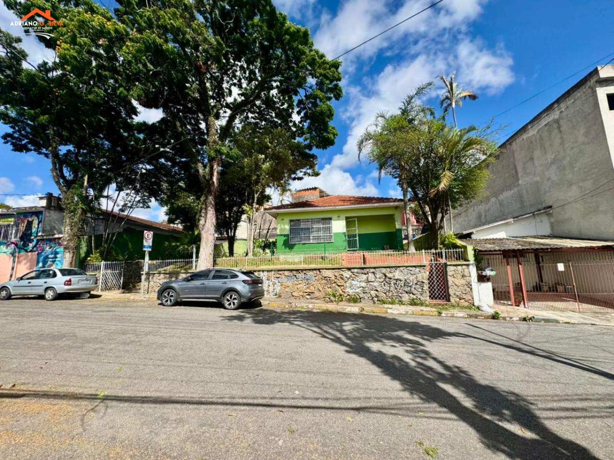 Casa em Embu das Artes, Centro, 528,00m² - ADRIANO CONSULTOR DE IMÓVEIS